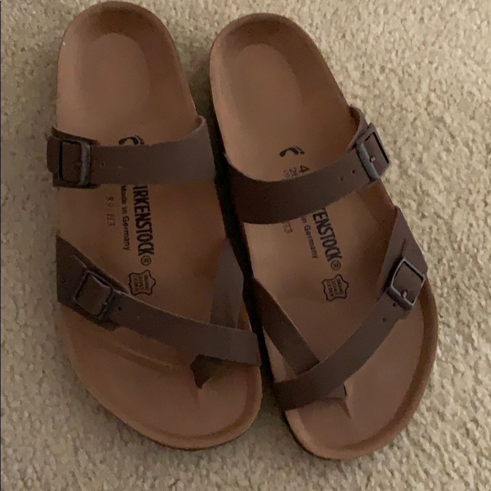 Brand new Mayari Birkenstock’s